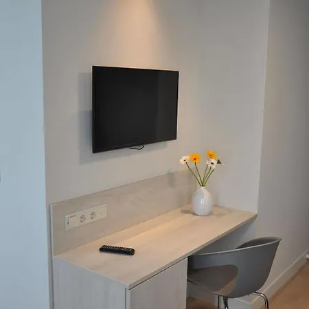 Otel Adam