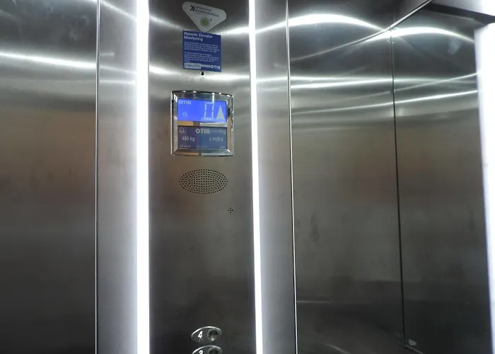 Adam 4* 암스테르담